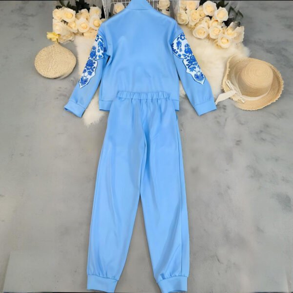 Personality Sports Casual Top And Trousers Suit - Image 3
