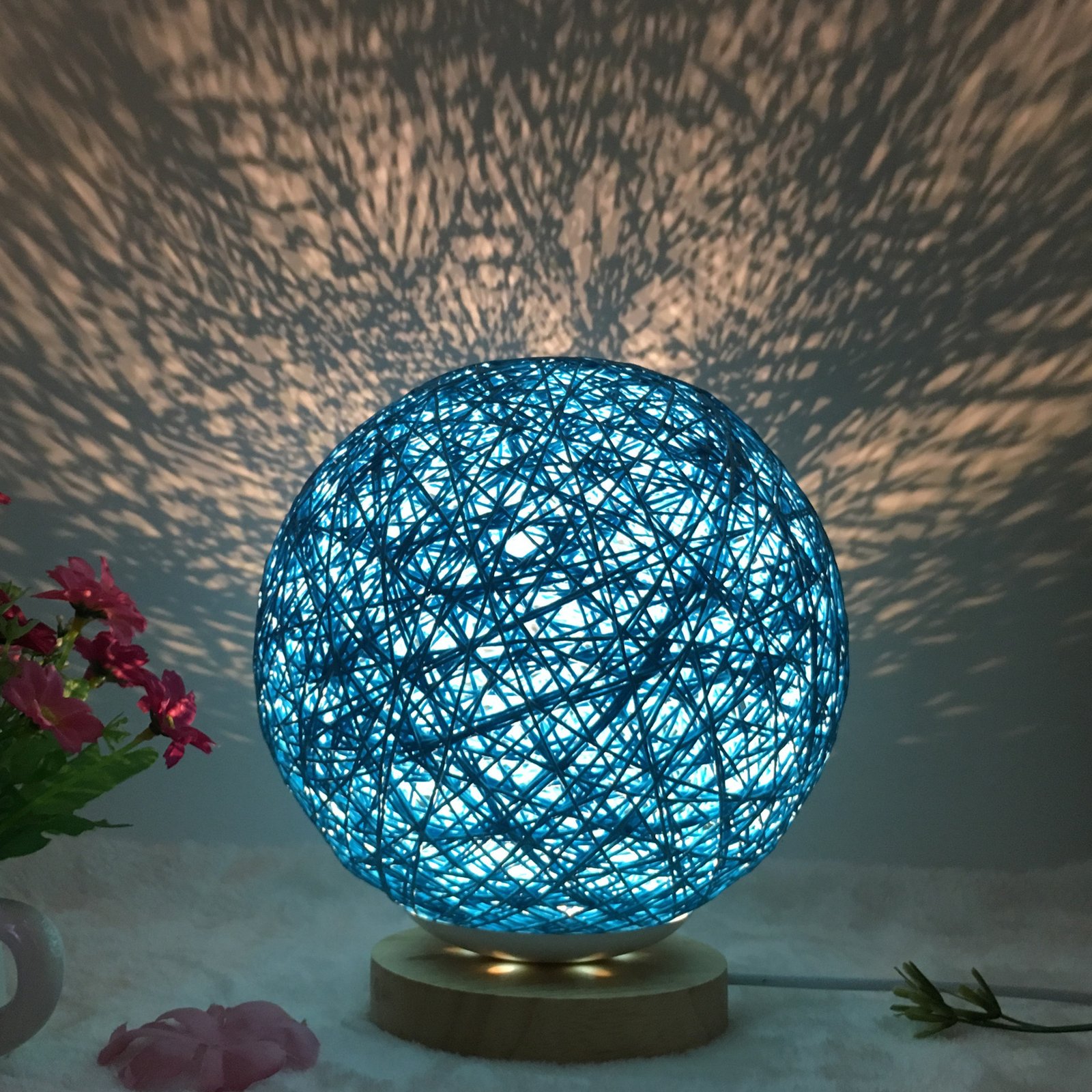 Amazon Hot Selling Creative Linen Table Lamp Novel and Unique LED Intelligent USB7 Color RGB16 Color Remote Control Rattan Ball Lamp - Image 5