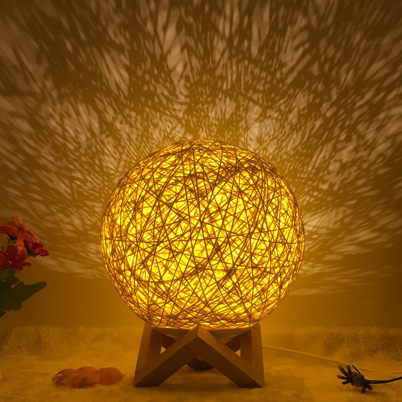 Amazon Hot Selling Creative Linen Table Lamp Novel and Unique LED Intelligent USB7 Color RGB16 Color Remote Control Rattan Ball Lamp - Image 3