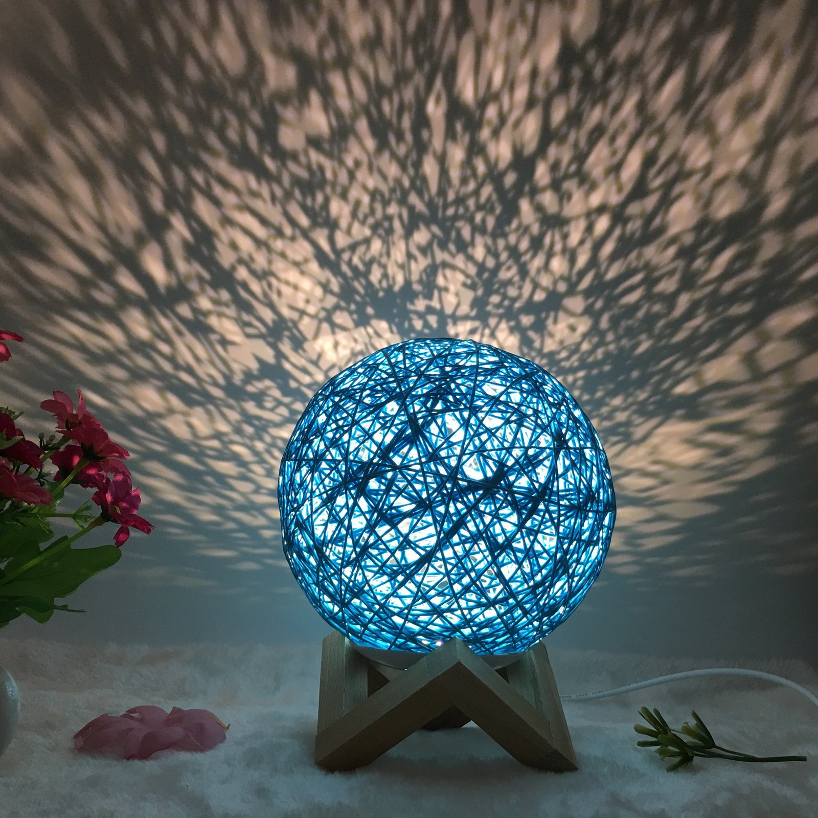 Amazon Hot Selling Creative Linen Table Lamp Novel and Unique LED Intelligent USB7 Color RGB16 Color Remote Control Rattan Ball Lamp - Image 7