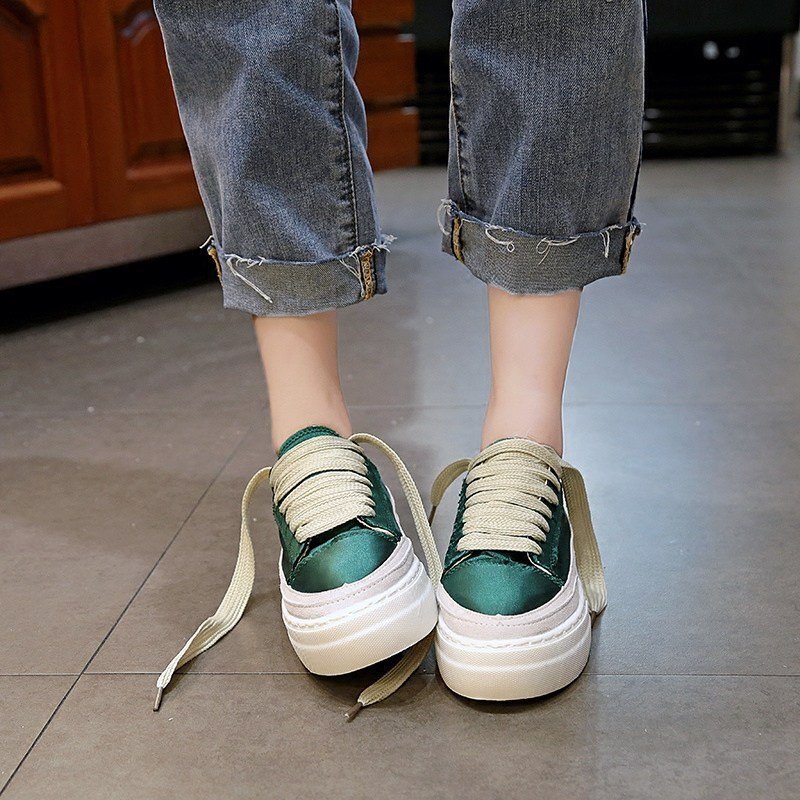 Women's satin canvas shoes - Image 2
