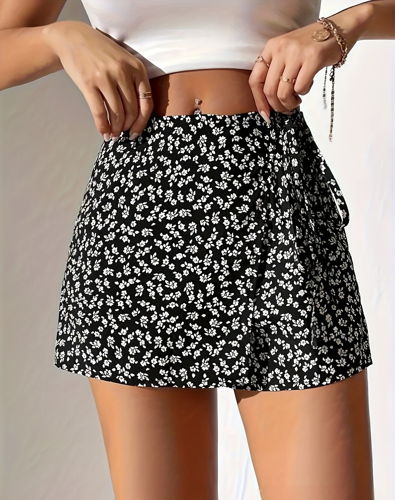 Floral Lace-Up High-Waist Casual All-Match Shorts Casual Fashion Womens Wear - Image 4