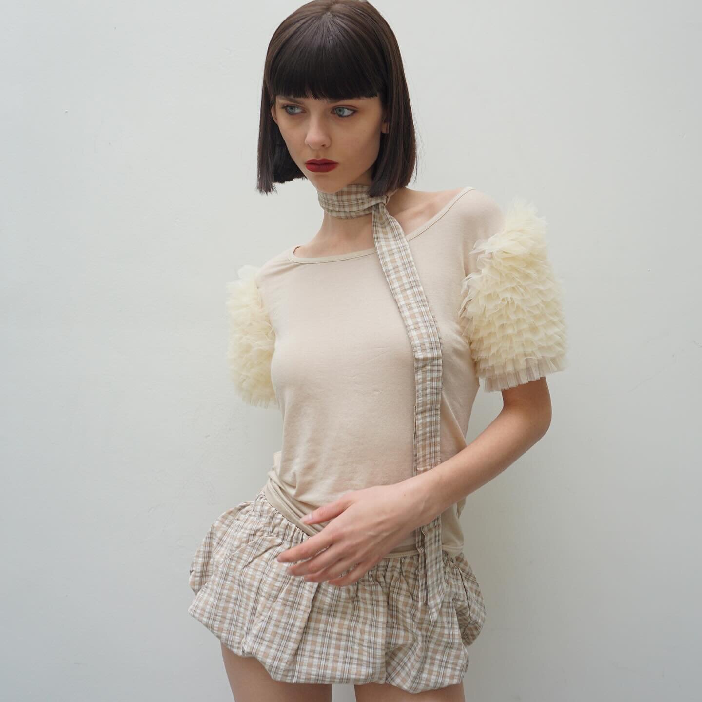 Women's Ultra-short Skirt With An Elastic Waistband - Image 3