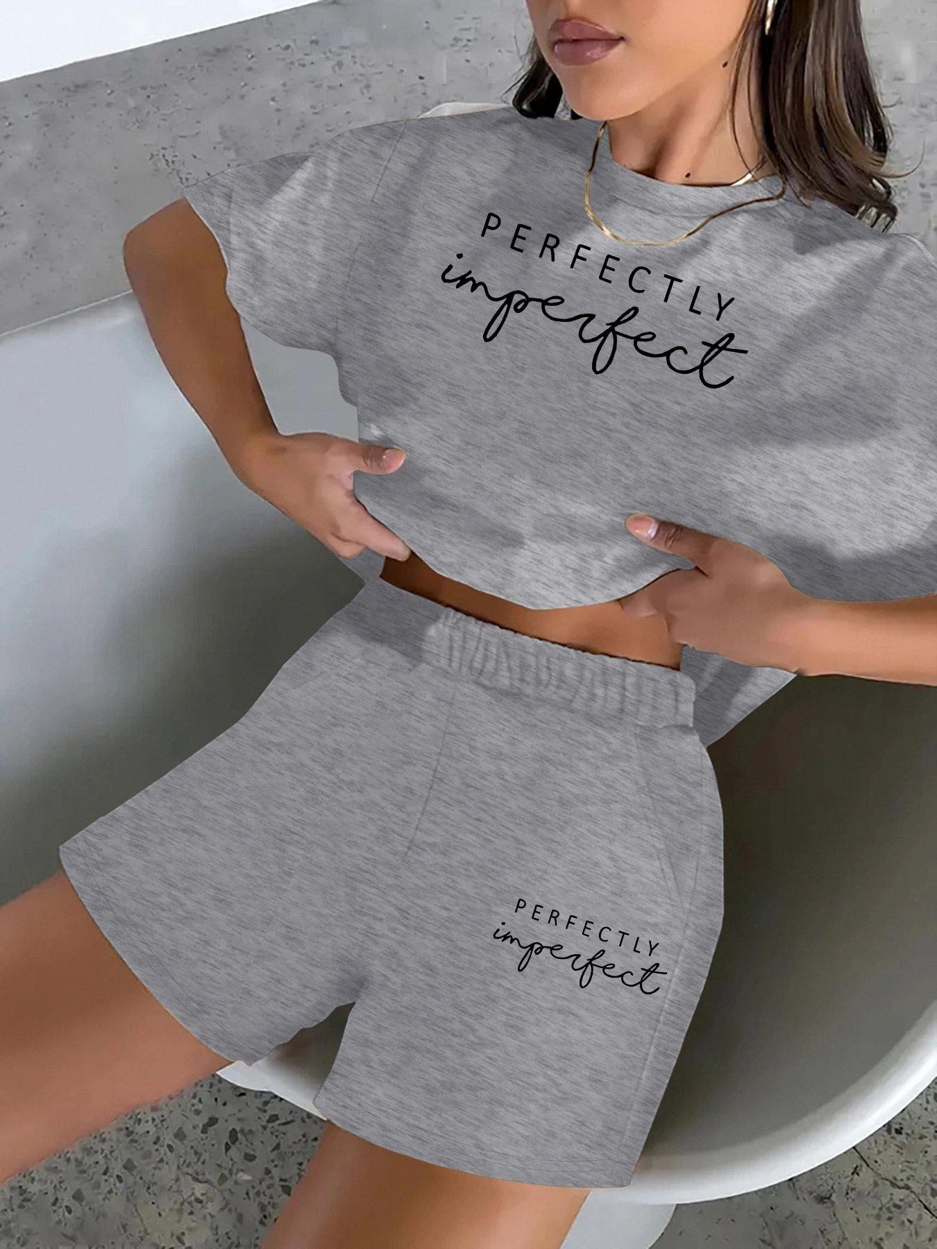 2pcss Summer New Women'S Set, "PERFECTLY Imperfect" Text Pattern, Casual Printed Round Neck Short Sleeve Top And T-Shirt, Elastic Waist Pocket Shorts Women'S 2pcs Set - Image 6