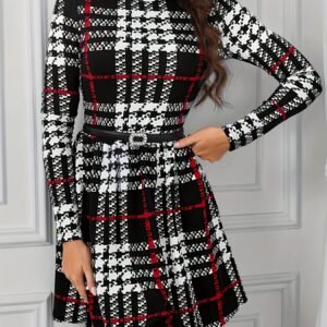 Women's Fashionable Plaid Dress Without a Belt