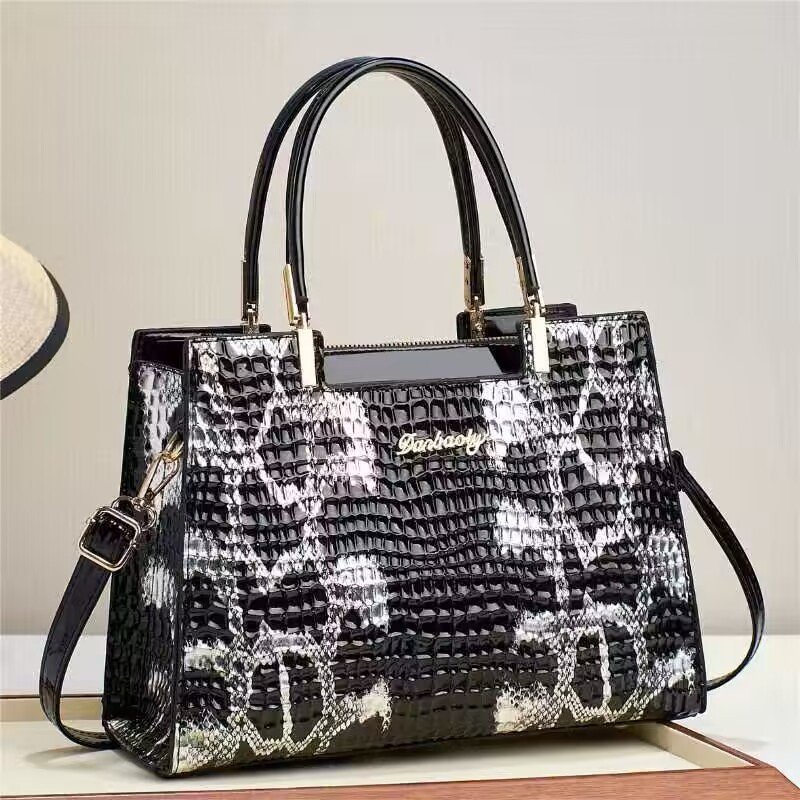 One-shoulder Portable Messenger Bag Is Popular For Women's Large Bags Women This Year - Image 9