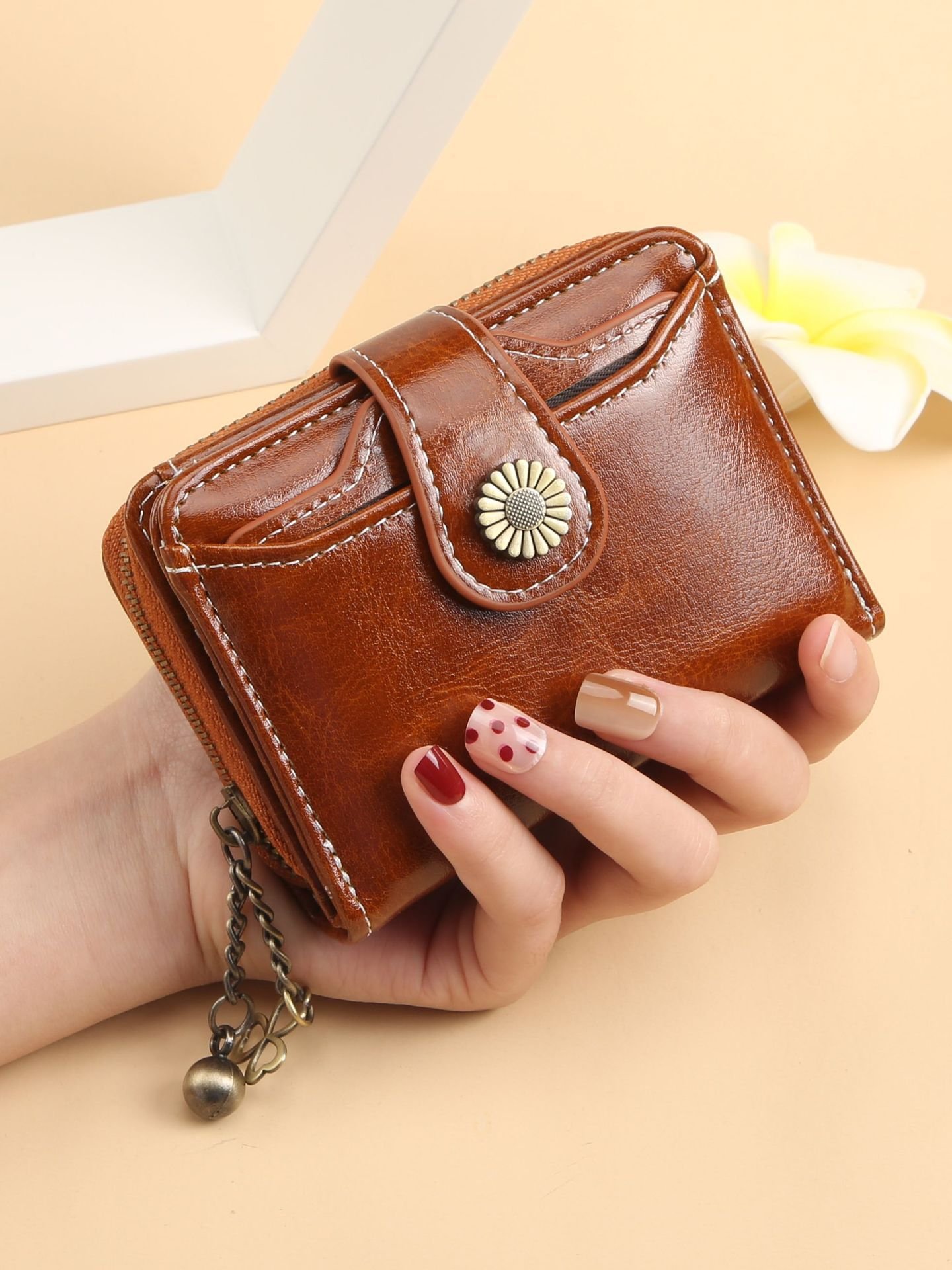 New Womens Wallet Fashionable Tassel Design Zip-around Short Style With Multiple Card Slots - Image 4