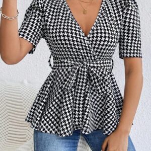 EMERY ROSE Houndstooth Printed Short Sleeve T-Shirt With Waist Belt Graphic Tees Women Tops