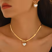 2pcs New Temperament Elegant Ladies Jewelry Set Necklace Earrings Fashion Golden Flat Snake Chain Geometric Imitation Pearl Heart Pendant Stitching Design Clavicle Chain Daily Holiday Four Seasons High-End Gift Additions - Image 2
