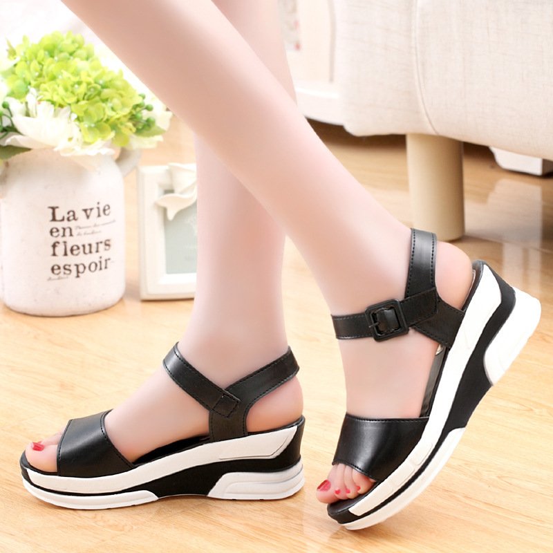Trifle heel platform sandals - Image 4