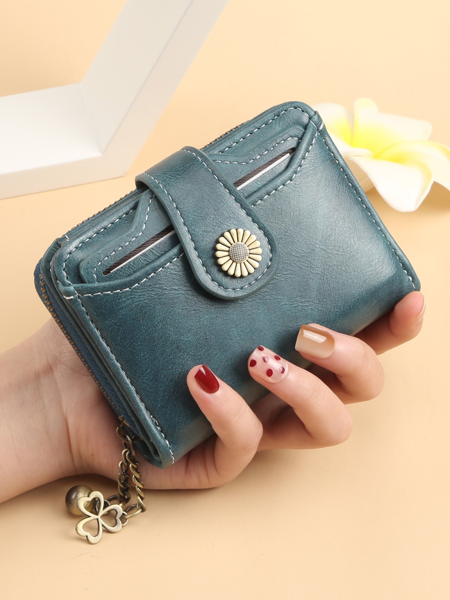 New Womens Wallet Fashionable Tassel Design Zip-around Short Style With Multiple Card Slots - Image 2