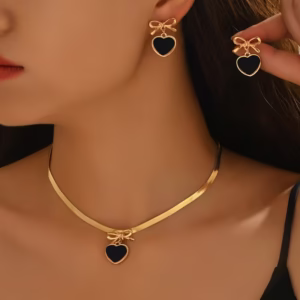 2pcs New Temperament Elegant Ladies Jewelry Set Necklace Earrings Fashion Golden Flat Snake Chain Geometric Imitation Pearl Heart Pendant Stitching Design Clavicle Chain Daily Holiday Four Seasons High-End Gift Additions