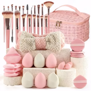 Popular Choice Luxury and Durable 21/41pcs of Pink Makeup Kit, the Set Includes a Multi-size Soft Brush, a Variety of Makeup Eggs, a Portable Large-capacity Travel Makeup Bag, and a Full Set of Pink 2026 Internet Celebrity Makeup Brushes