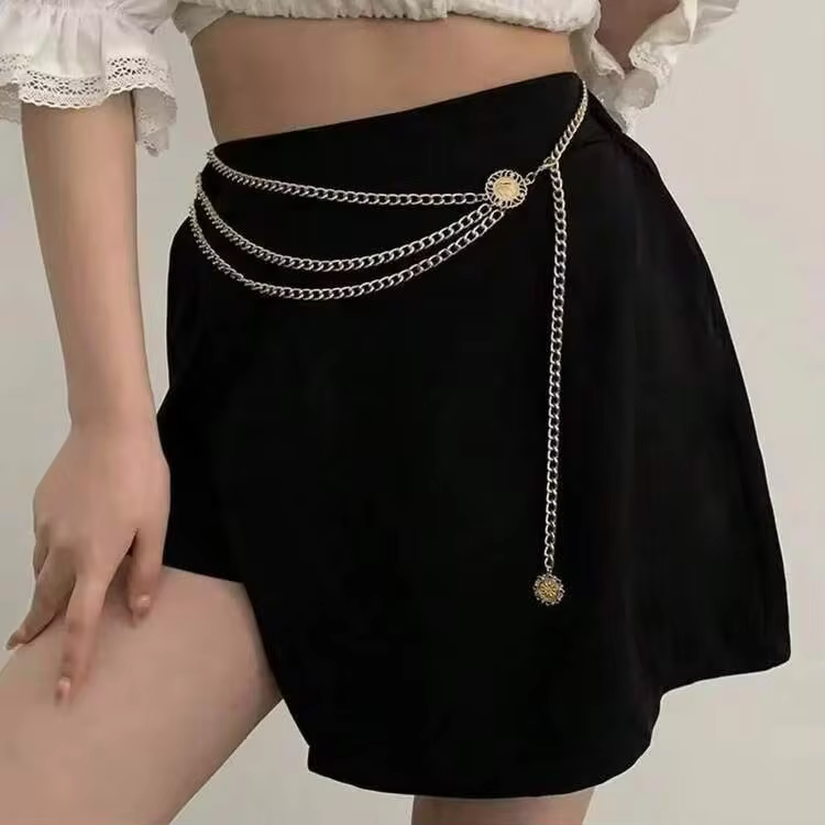 Alloy Multi-Layer Exaggerated Queen Head Waist Chain - Image 6