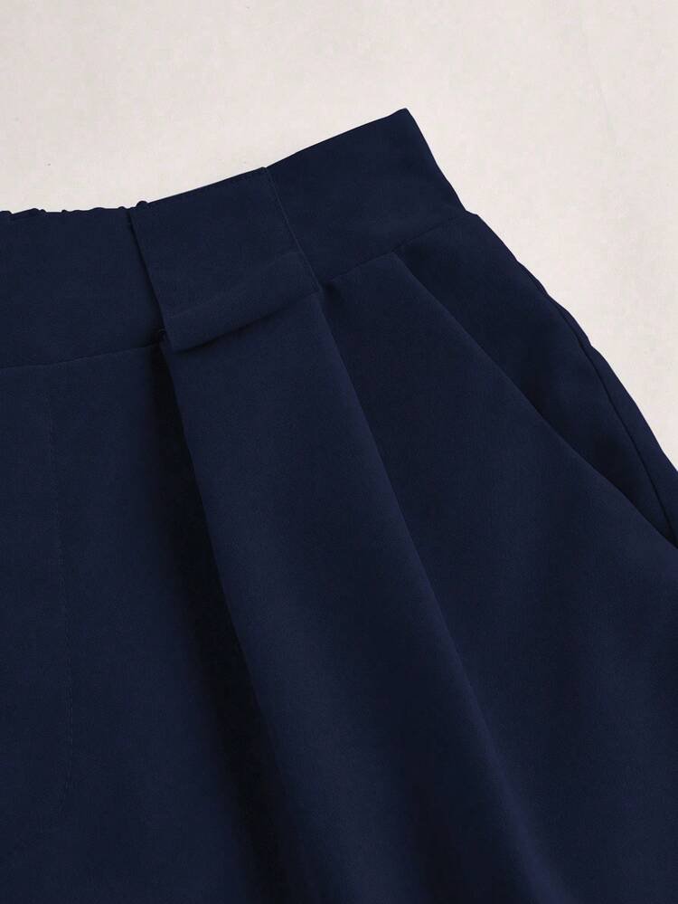 BamGleam Women's Solid Color Pleated Pocket Loose Casual Shorts - Image 6