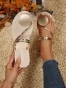 Summer New PU Maple Leaf Women's Flat Sandals, Flip Flops, Outdoor Slip-On Comfortable Beach Style Toe-Ring Sandals - Image 11