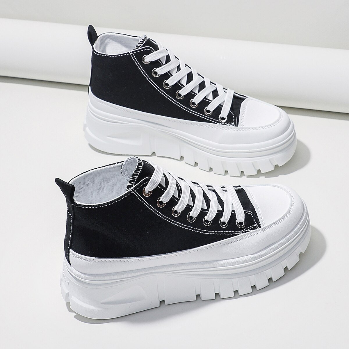 Women Lace-Up Front High Top Flatform Canvas Shoes - Image 3