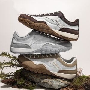 Wide-toe Shoes For Spring And Autumn Outdoor Sneakers With A Durable Soft Sole