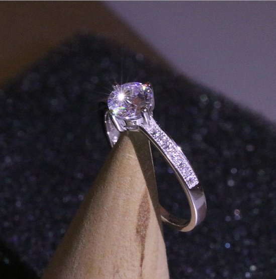 Gold-plated color-protected micro-set diamond professional processing Luxury heart and eight arrows men and women ring wedding ring - Image 3