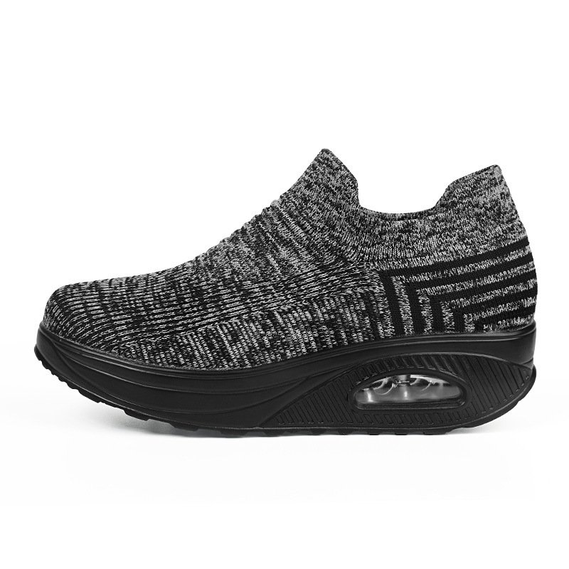 Slip-on Lazy Shoes Flying Woven Shaking Shoes Women - Image 6