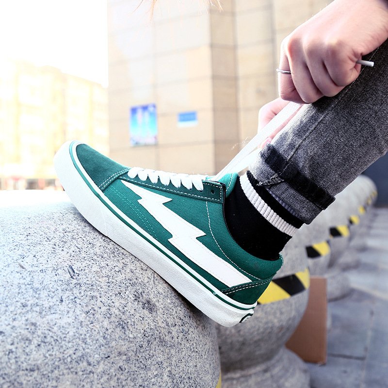 Lightning shoes for men and women couple models low to help retro vulcanized canvas skate shoes - Image 4