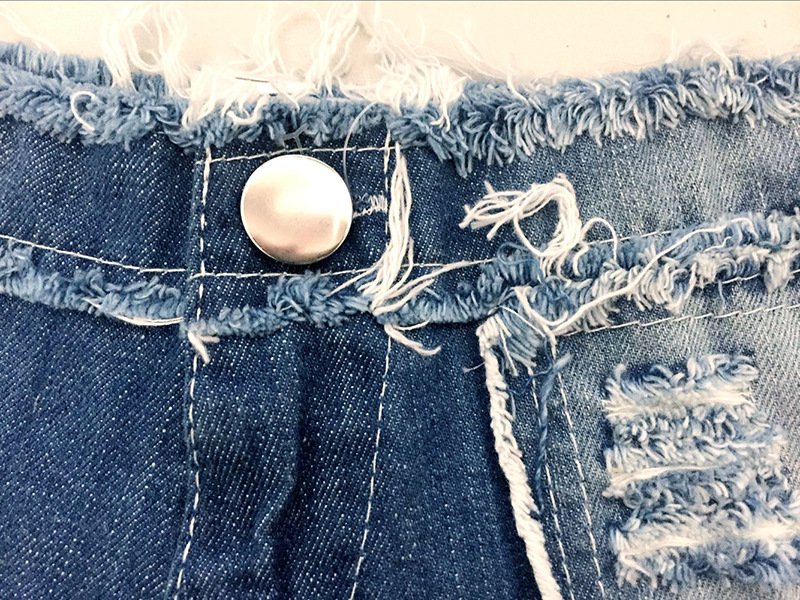 Women's denim shorts - Image 7