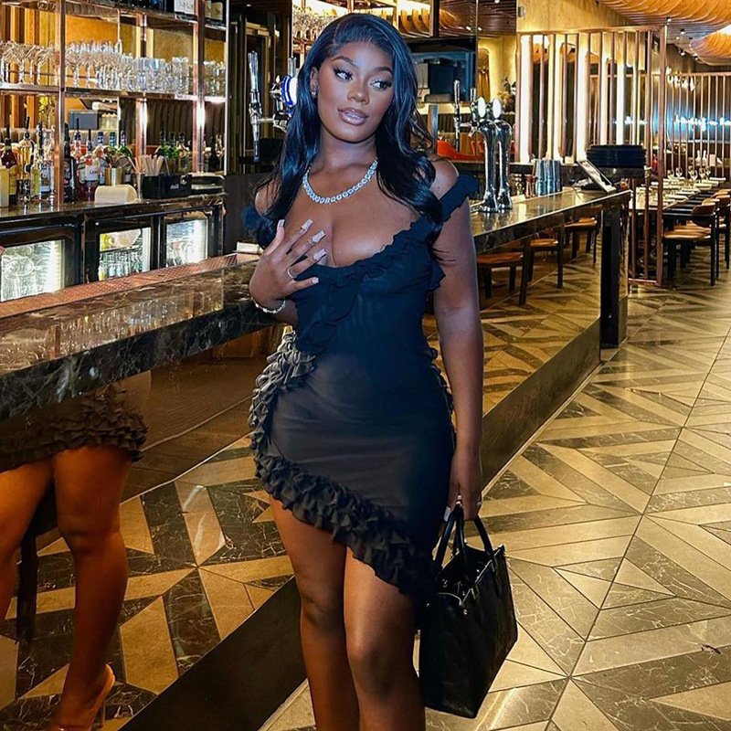 V-neck Strap Women's Fashion Dress - Image 2