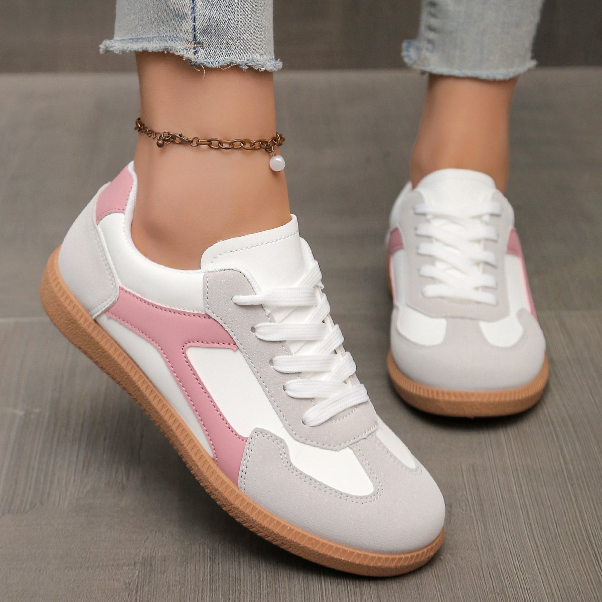 Autumn New Style Flat-Soled Casual Outdoor Non-Slip Lace-Up Lightweight Sneakers For Women - Image 3