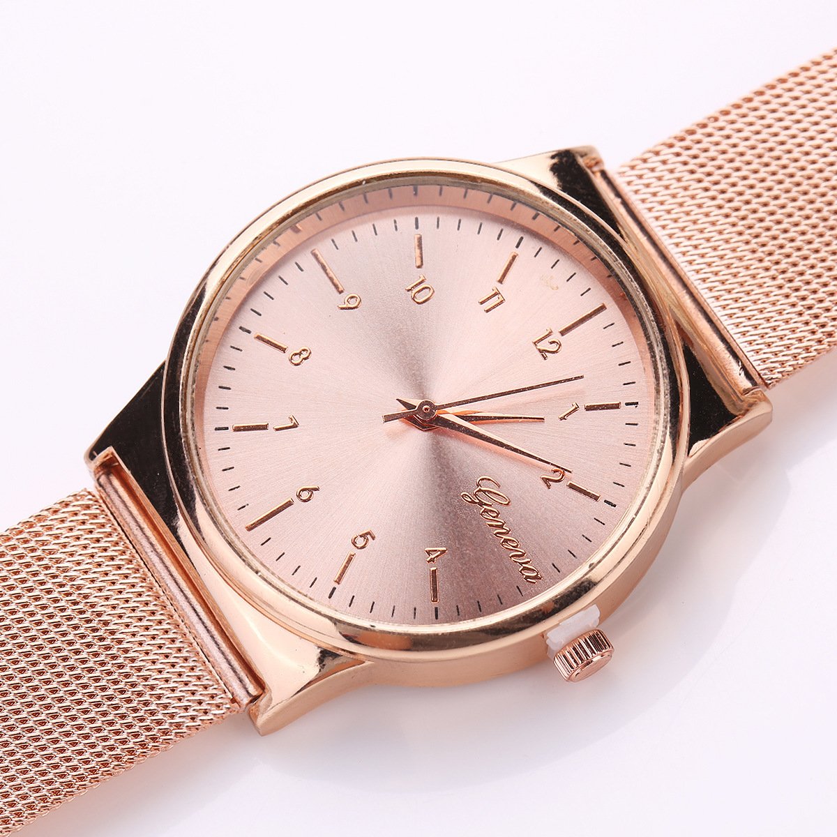 Watch the big sports fashion leisure belt gold outdoor military derivative supply explosion models one generation - Image 2