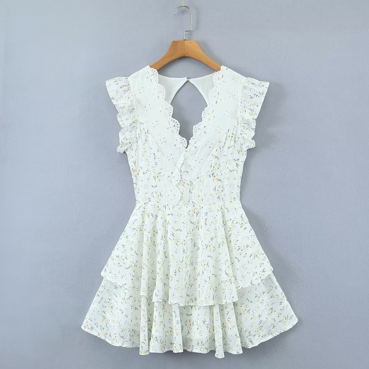 Early Spring New Lace Embroidered Printed Tight Waist Dress V-neck Backless Skirt - Image 9