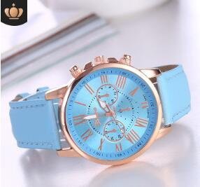Women watch - Image 2
