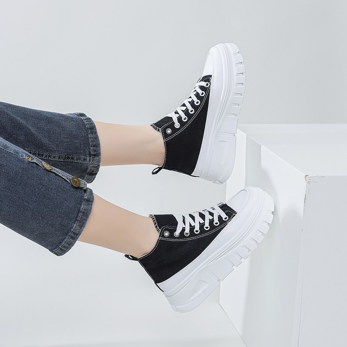 Women Lace-Up Front High Top Flatform Canvas Shoes - Image 7