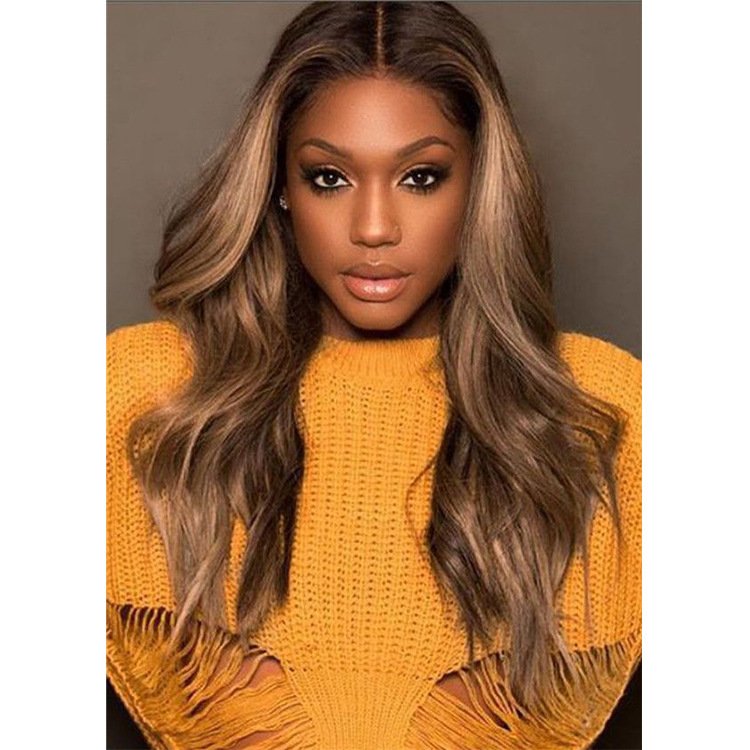 Medium dyed long curly blonde wig - Image 2