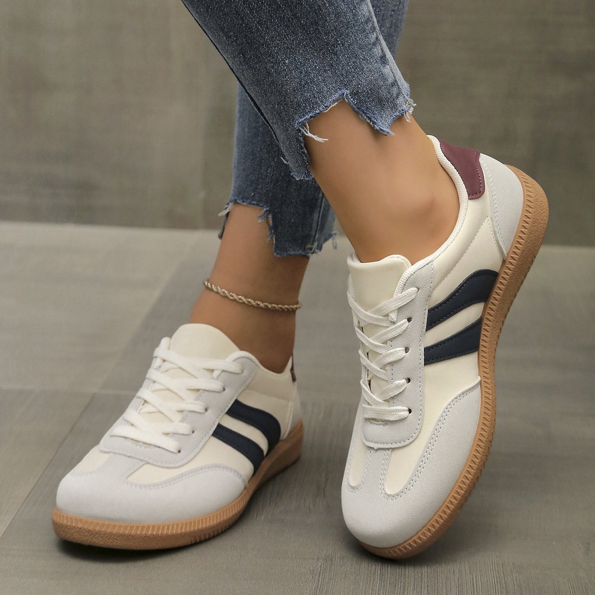Color-blocked Retro Skate Shoes German-style White Sneakers For Women - Image 5