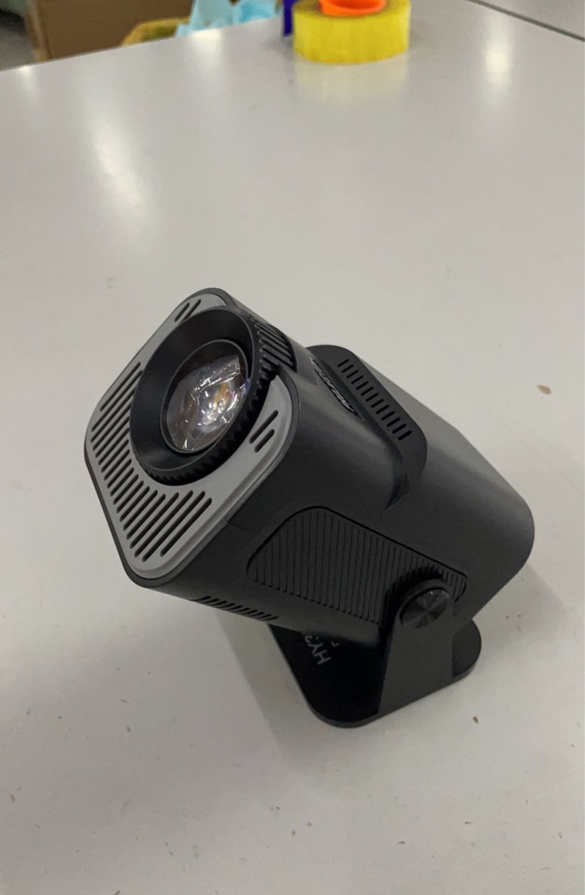 Personality Projector Household Outdoor Portable - Image 4