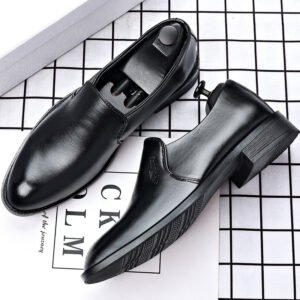 Mens Casual Business Slip-on Leather Shoes With A Pointed Toe