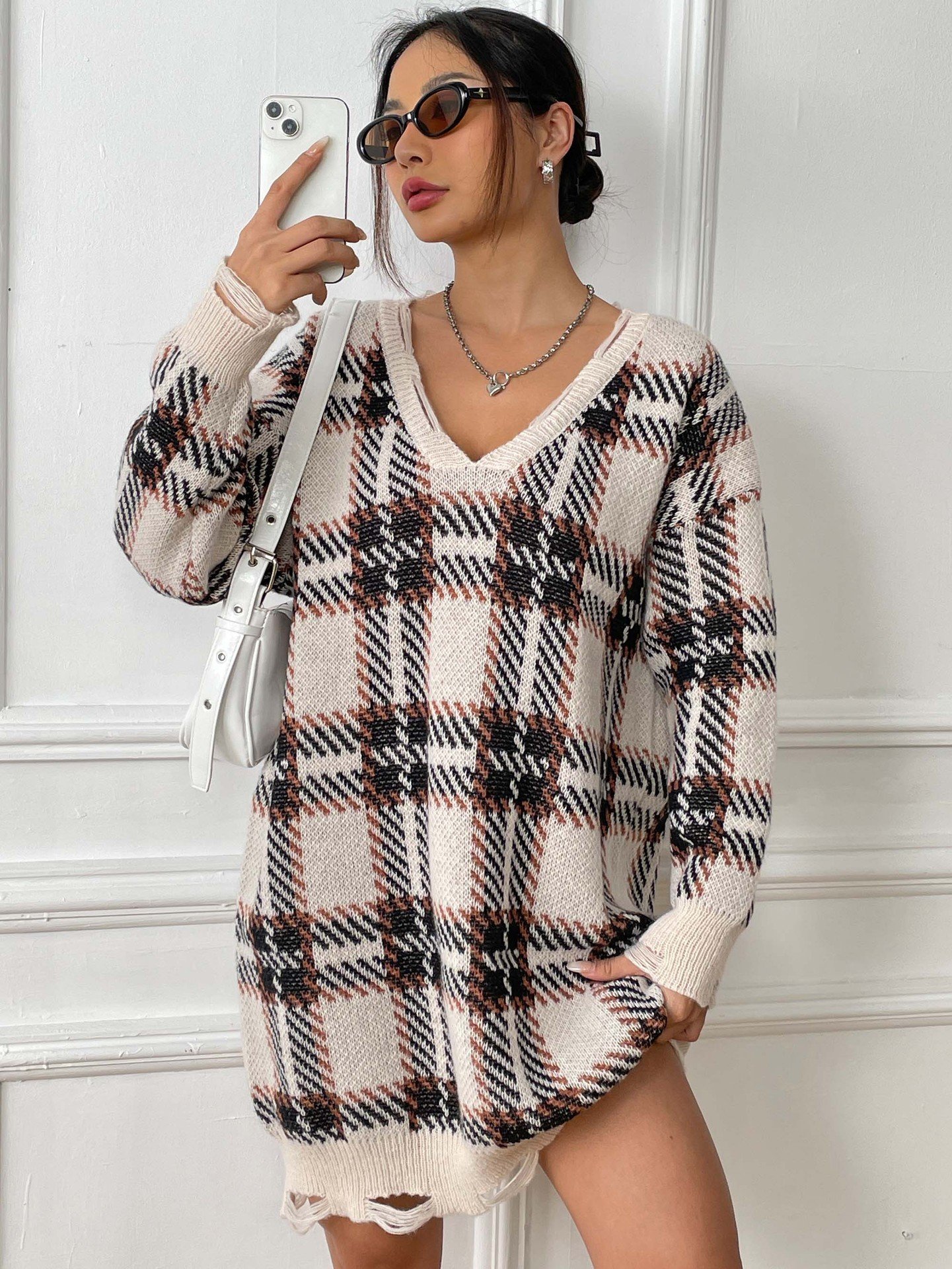 Fashion V-neck Plaid Dress Casual Loose Long-sleeved Dresses Autumn And Winter Women's Clothing - Image 10