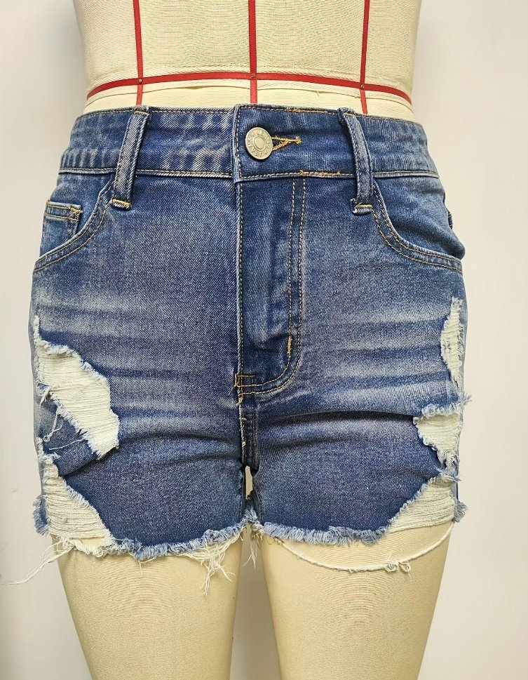 Fashionable Women's Hit Shorts - Image 3