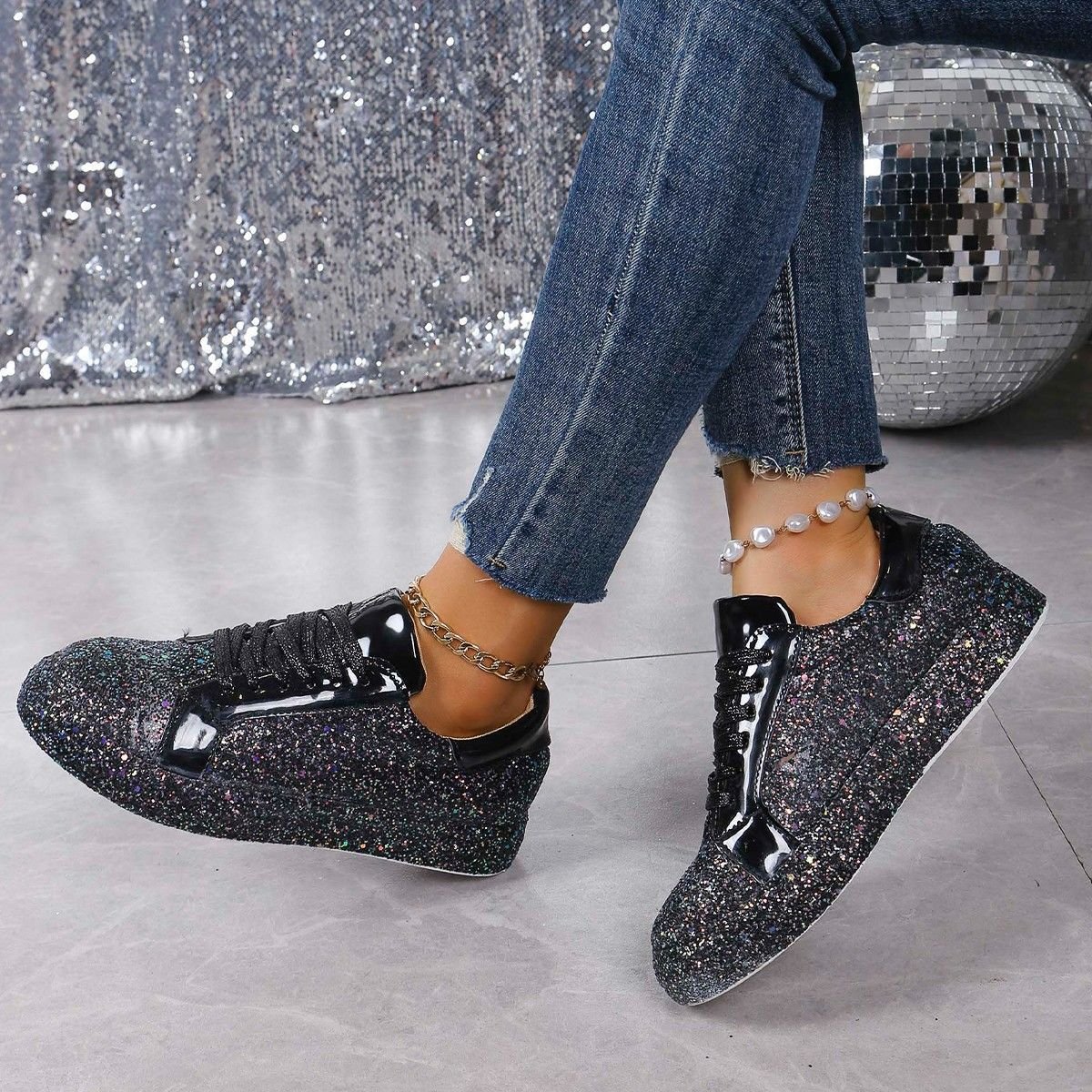 Plus Size Sequins Casual Fashion Shoes Women Front Lace Up Sneaker Women - Image 2