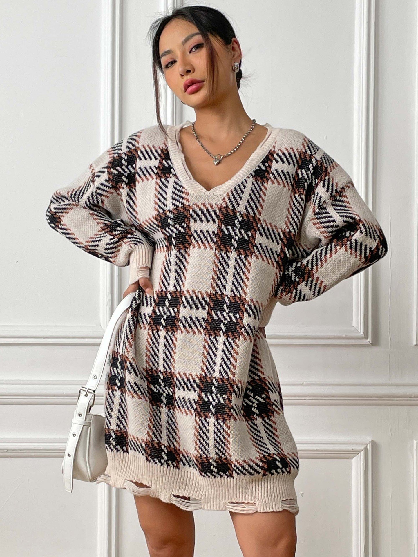 Fashion V-neck Plaid Dress Casual Loose Long-sleeved Dresses Autumn And Winter Women's Clothing - Image 6