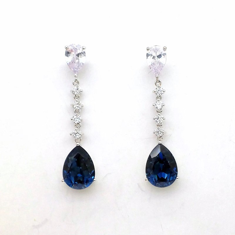 European And American Style Light Luxury Strip Water Drop Earrings Women - Image 2